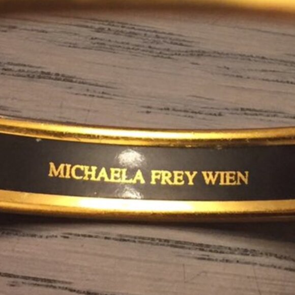 Michaela Frey Enamel Red Floral Bangle - Picture 4 of 5